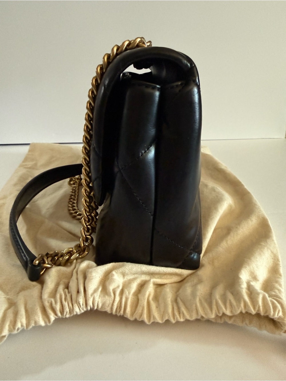 Tory Burch Kira Diamond Quilted Convertible Leather Shoulder Bag - Picture 4 of 11